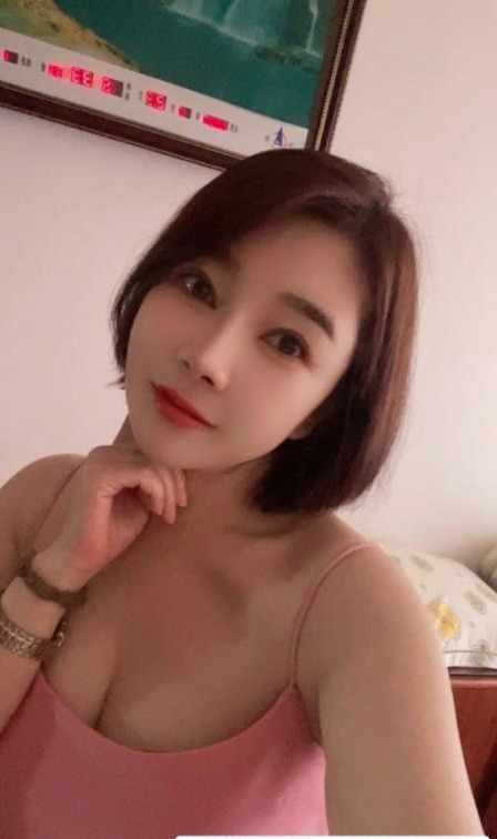 伦敦找小姐，极品全套一条龙服务
