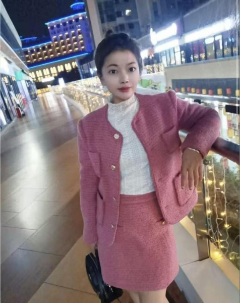 利兹楼凤，利兹私做，本地找小姐