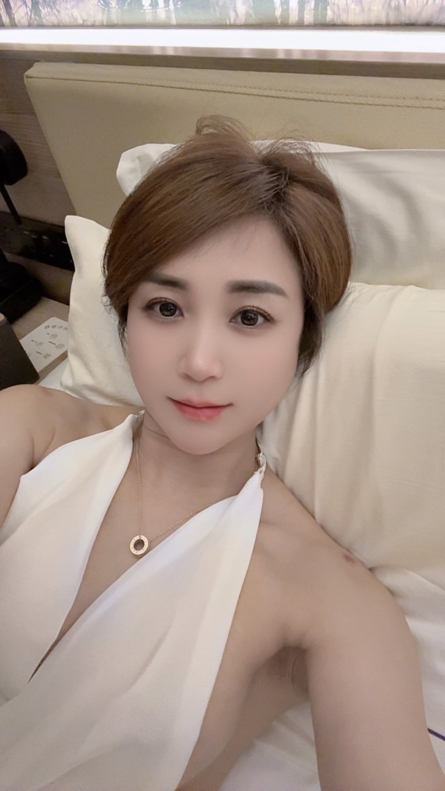 加的夫伴游,加的夫楼凤网